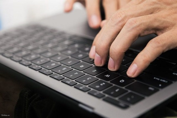 Lưu ý khi mua MacBook Cũ Đà Nẵng