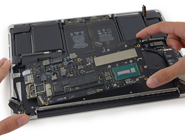 Thay main macbook chính hãng tại Đà Nẵng